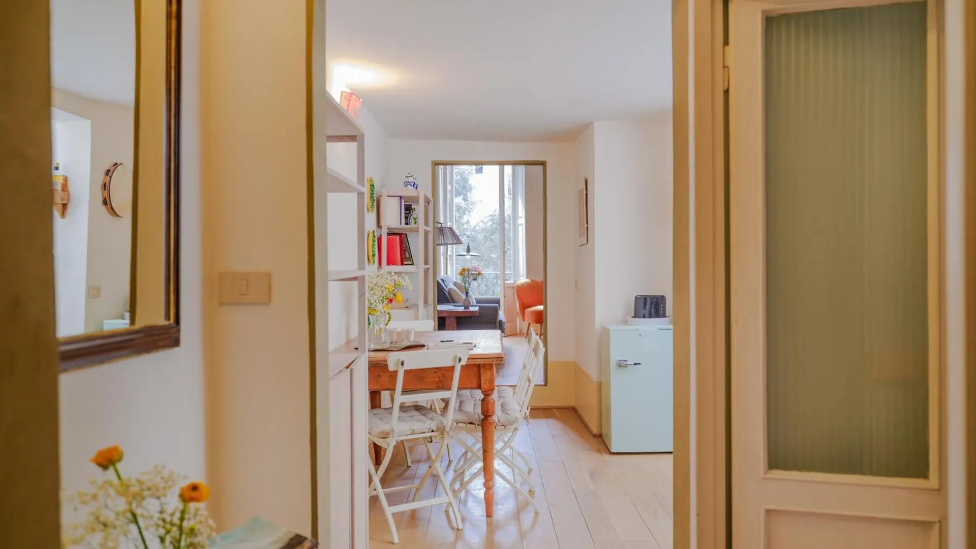 Nugolo Atelier - Light & Charm In Oltrarno Apartment Florence Italy
