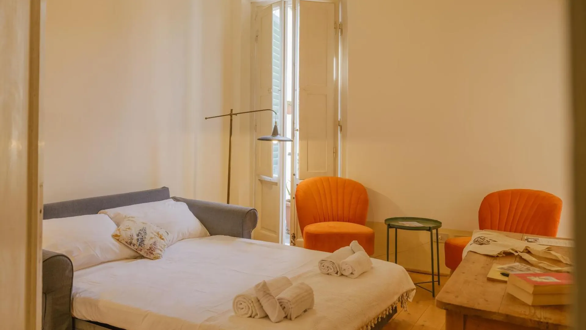 Nugolo Atelier - Light & Charm In Oltrarno Apartment Florence 0*,  Italy