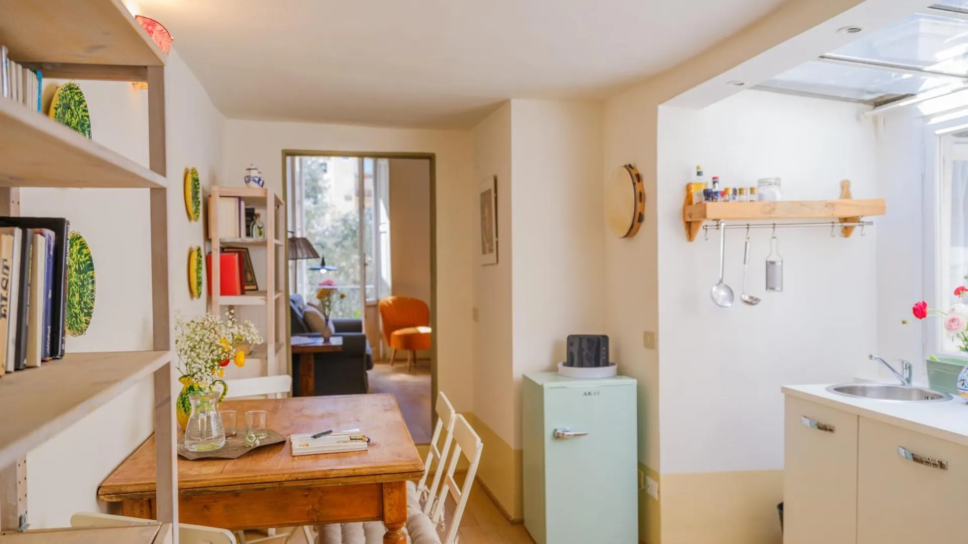Nugolo Atelier - Light & Charm In Oltrarno Apartment Florence Italy