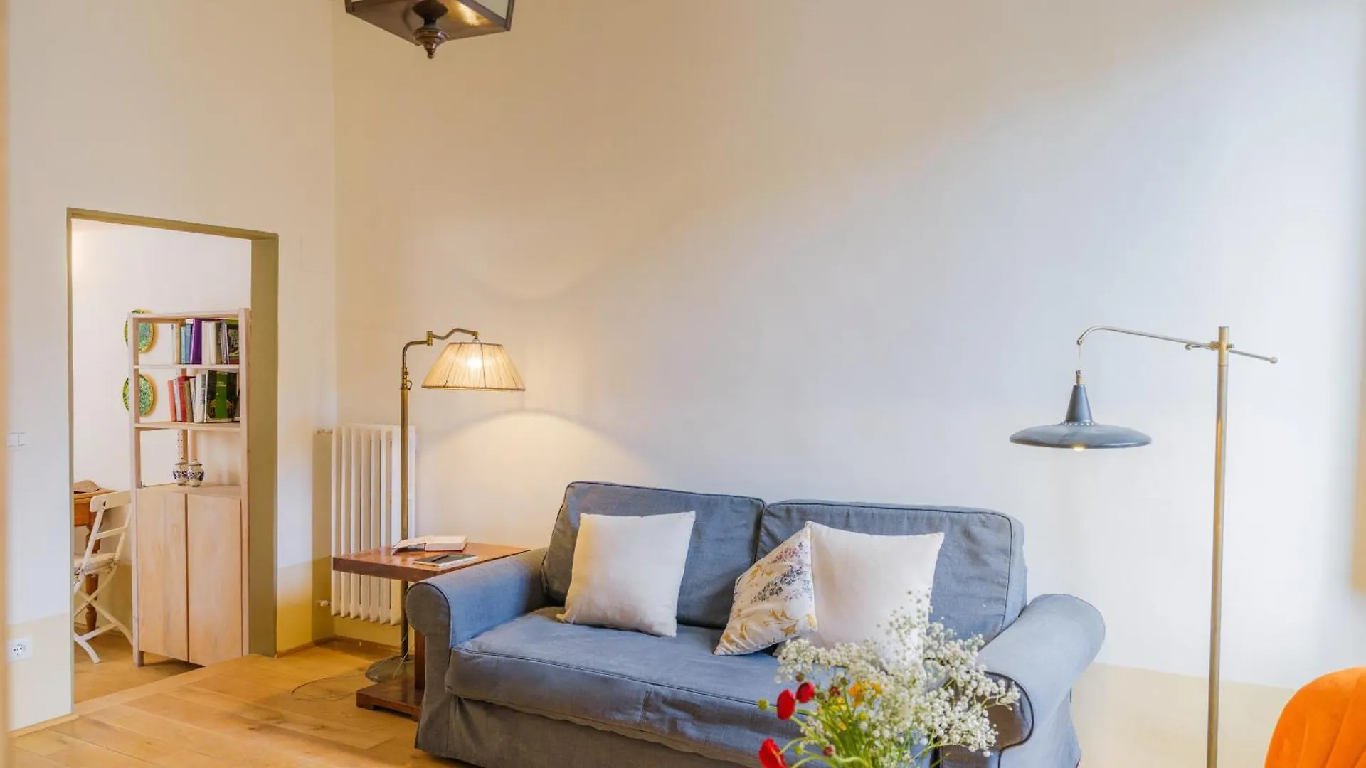 Nugolo Atelier - Light & Charm In Oltrarno Apartment Florence