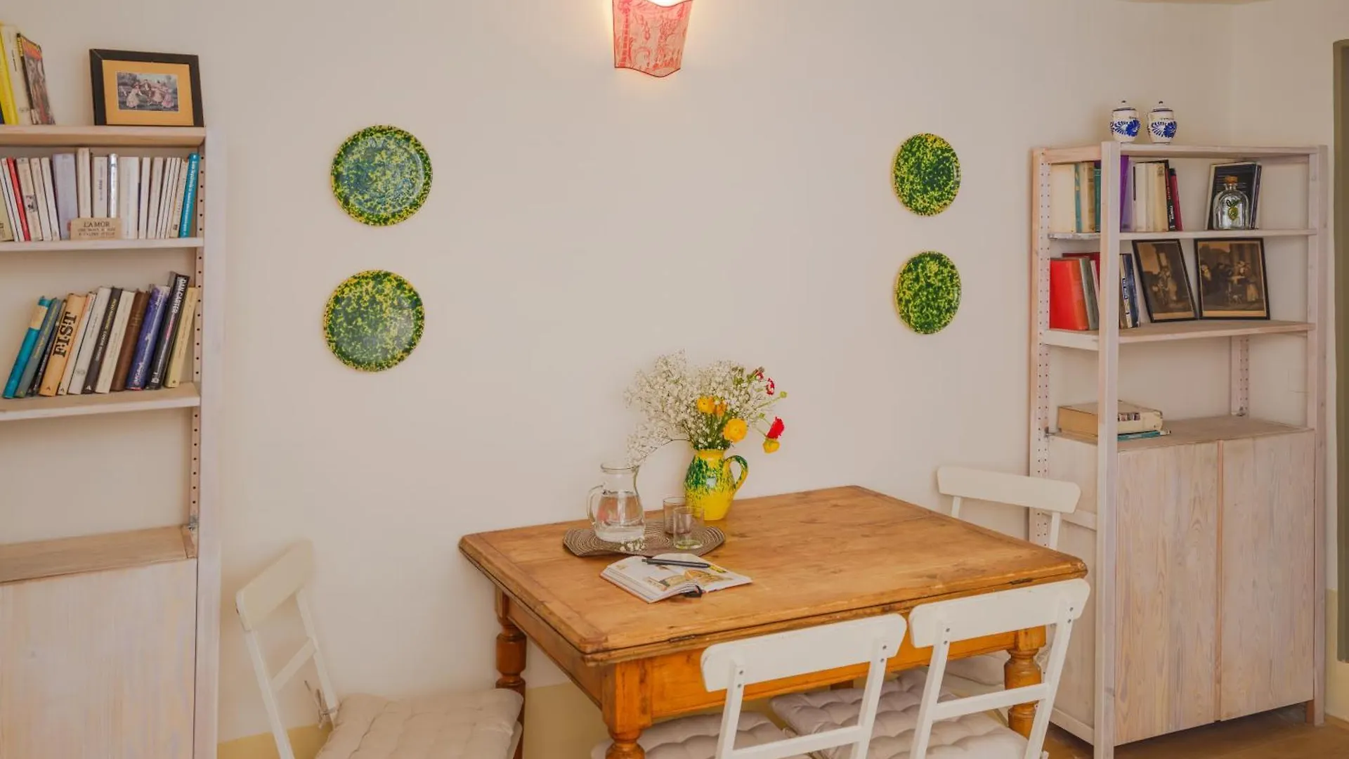 Nugolo Atelier - Light & Charm In Oltrarno Apartment Florence 0*,